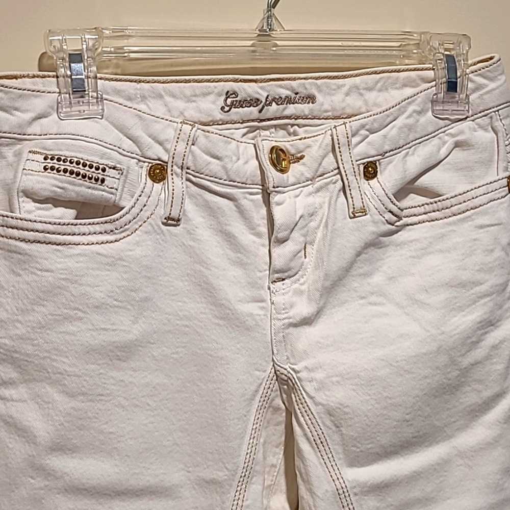 Guess Jeans - Picture 4 of 8